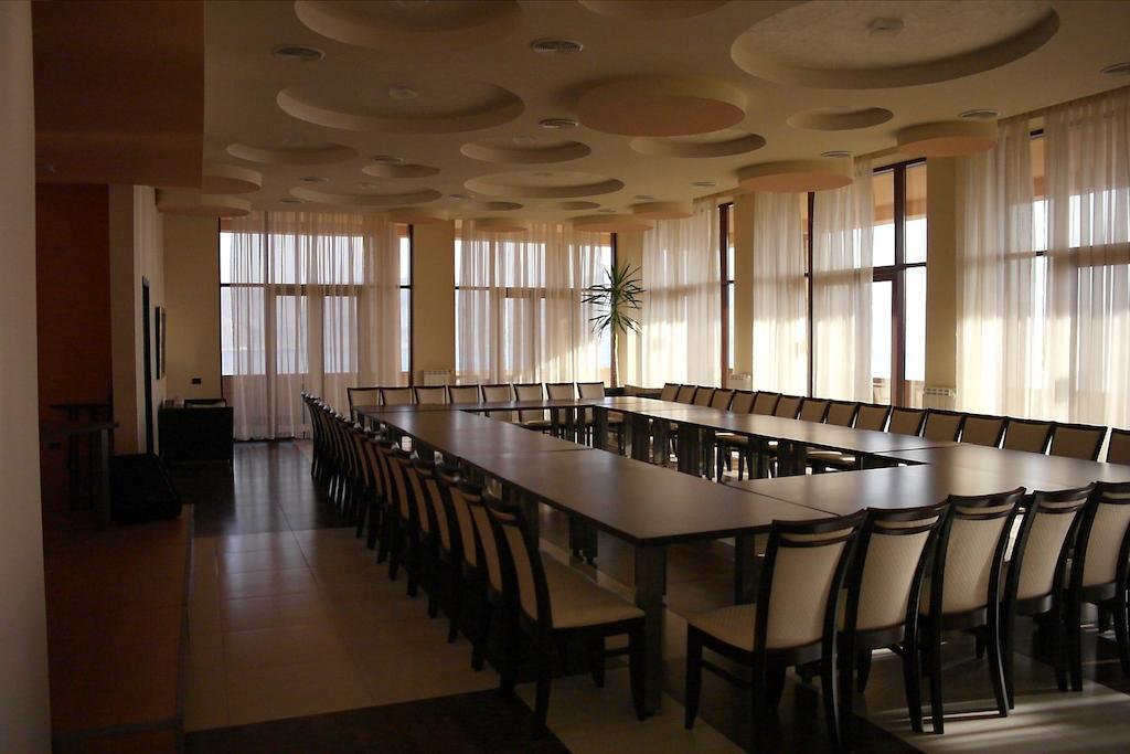 Akhtamar Hotel Arzakan Ngoại thất bức ảnh