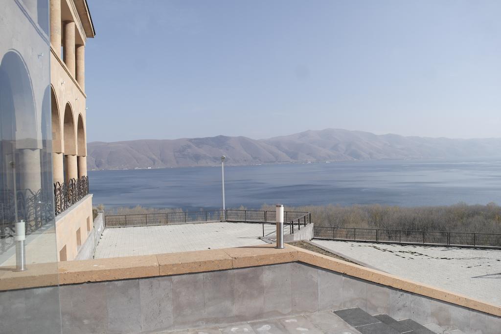 Akhtamar Hotel Arzakan Ngoại thất bức ảnh