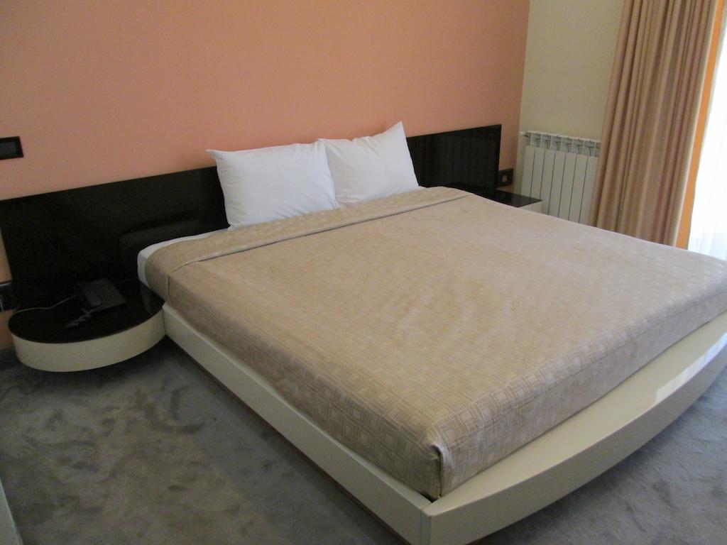 Akhtamar Hotel Arzakan Phòng bức ảnh